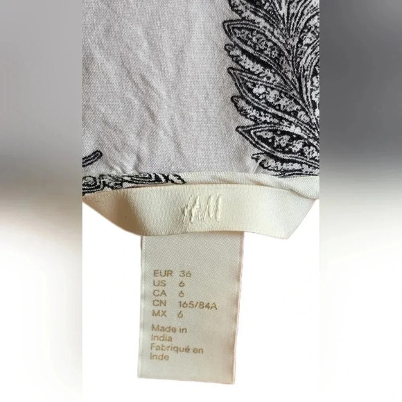 H&M, Size 6, Feather Print Sleeveless Top - Picture 5 of 11